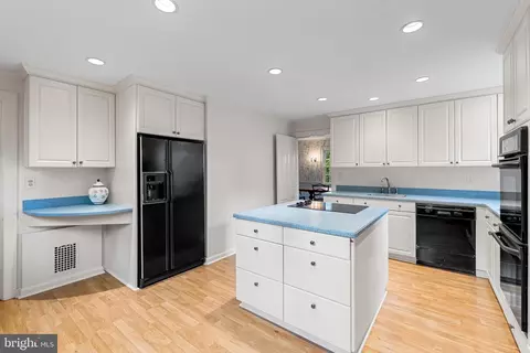 308 Northfield Pl, Baltimore, MD 21210 photo 13