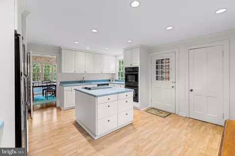 308 Northfield Pl, Baltimore, MD 21210 photo 12