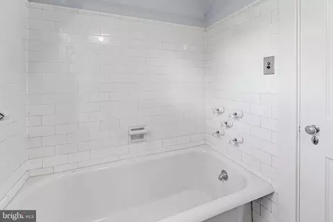 308 Northfield Pl, Baltimore, MD 21210 photo 32
