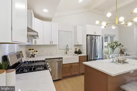 Kitchen - 5603 Knell Ave, Baltimore, MD 21206 photo 2 of 3