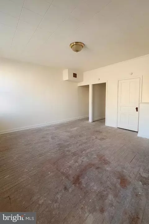 Living - 721 E 21st St, Baltimore, MD 21218 photo 1 of 1