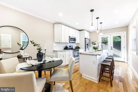 404 S Castle St, Baltimore, MD 21231 photo 9