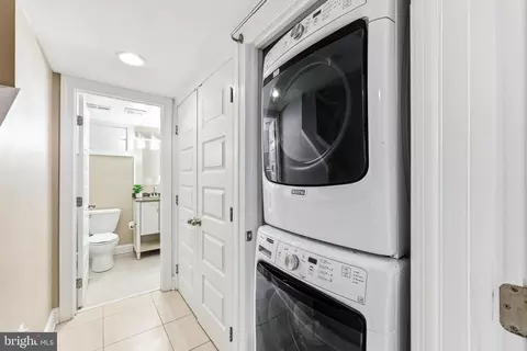 404 S Castle St, Baltimore, MD 21231 photo 39