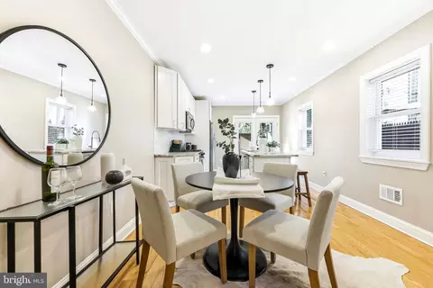 404 S Castle St, Baltimore, MD 21231 photo 8