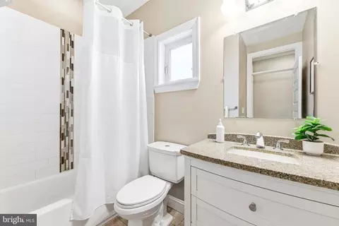 404 S Castle St, Baltimore, MD 21231 photo 31