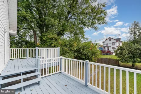 Exterior - 5005 Catalpha Rd, Baltimore, MD 21214 photo 4 of 5