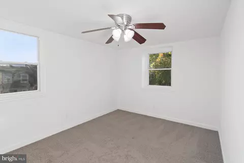 Bedroom - 5900 Laclede Rd, Baltimore, MD 21206 photo 2 of 2