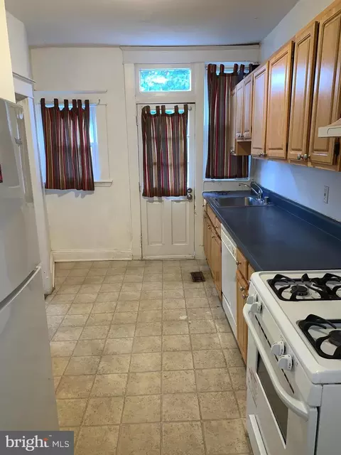 Kitchen - 739 Springfield Ave, Baltimore, MD 21212 photo 1 of 2
