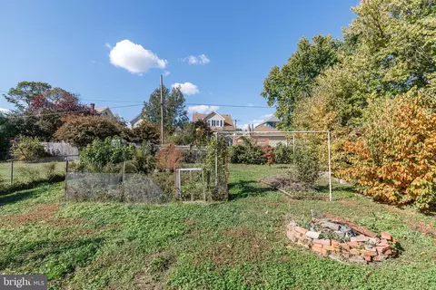 Exterior - 5600 Carter Ave, Baltimore, MD 21214 photo 3 of 4
