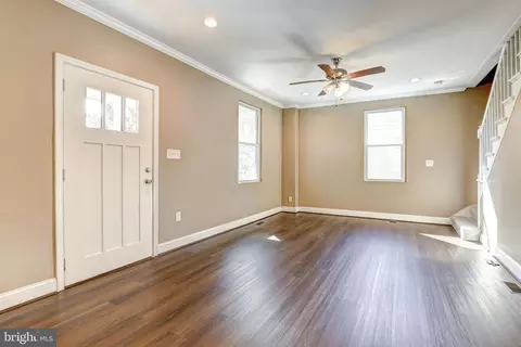 Living - 5600 Carter Ave, Baltimore, MD 21214 photo 1 of 5