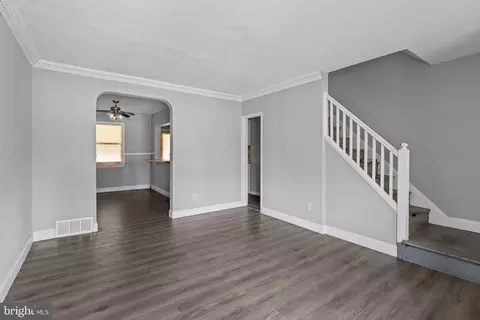 Living - 38 Hillvale Rd, Baltimore, MD 21229 photo 2 of 3