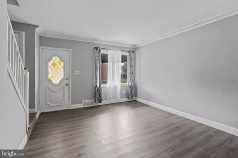 Living - 38 Hillvale Rd, Baltimore, MD 21229 photo 3 of 3
