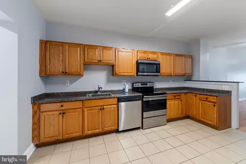 2907 Mcelderry St, Baltimore, MD 21205 photo 9