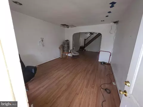 123 S Monastery Ave, Baltimore, MD 21229 photo 2