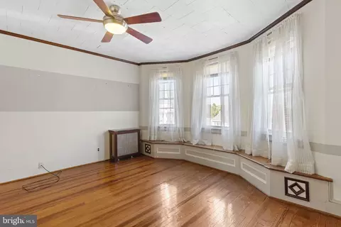 Living - 4503 Mainfield Ave, Baltimore, MD 21214 photo 3 of 3