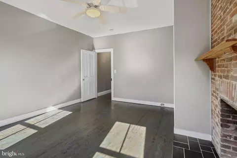 Bedroom - 220 W Read St, Baltimore, MD 21201 photo 2 of 3
