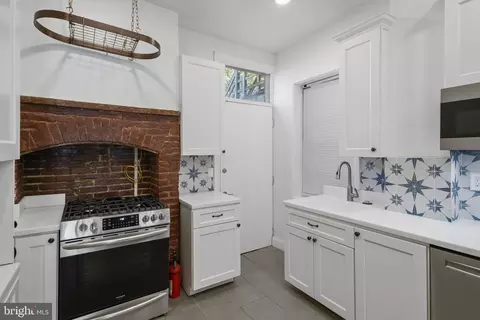 Other - 220 W Read St, Baltimore, MD 21201 photo 1 of 14