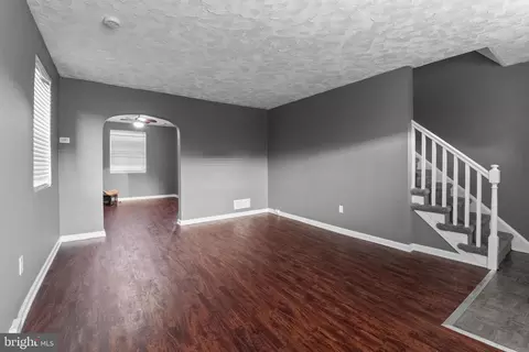 Entry Way - 3816 Glenarm Ave, Baltimore, MD 21206 photo 2 of 6