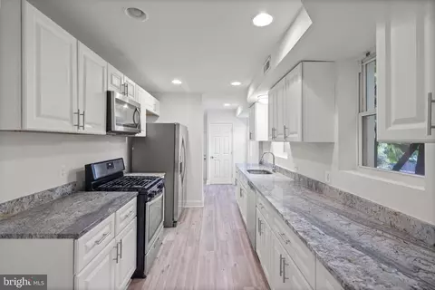 Entry Way - 121 S Poppleton St, Baltimore, MD 21201 photo 1 of 9