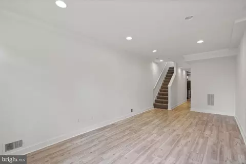 Living - 121 S Poppleton St, Baltimore, MD 21201 photo 3 of 5