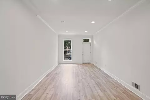 Living - 121 S Poppleton St, Baltimore, MD 21201 photo 4 of 5