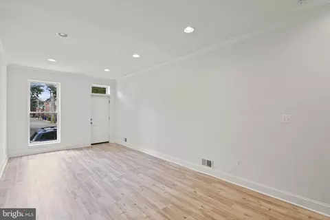 Living - 121 S Poppleton St, Baltimore, MD 21201 photo 5 of 5