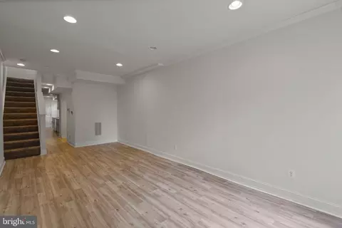 Living - 121 S Poppleton St, Baltimore, MD 21201 photo 2 of 5