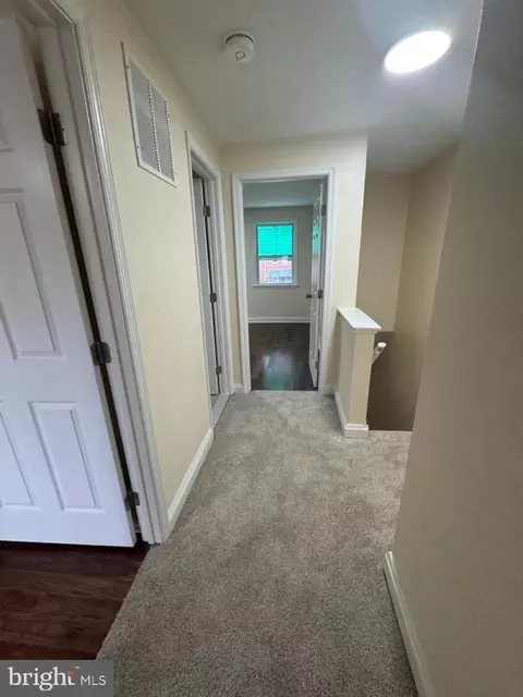 Entry Way - 1231 Kevin Rd, Baltimore, MD 21229 photo 4 of 4