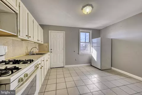 Kitchen - 464 Hornel St, Baltimore, MD 21224 photo 1 of 2