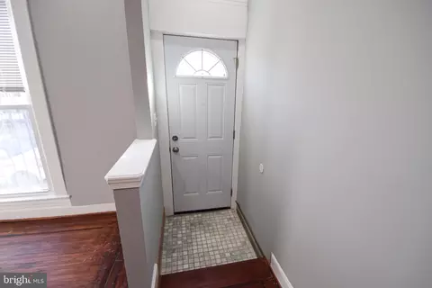 Entry Way - 2542 W Pratt St, Baltimore, MD 21223 photo 1 of 6