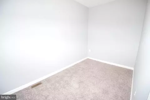 Entry Way - 2542 W Pratt St, Baltimore, MD 21223 photo 4 of 6