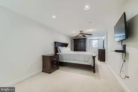 2433 Fleet St, Baltimore, MD 21224 photo 15