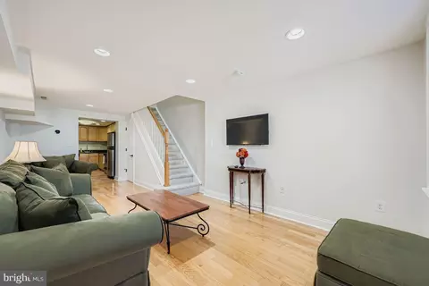 2433 Fleet St, Baltimore, MD 21224 photo 7
