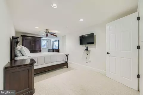 2433 Fleet St, Baltimore, MD 21224 photo 14