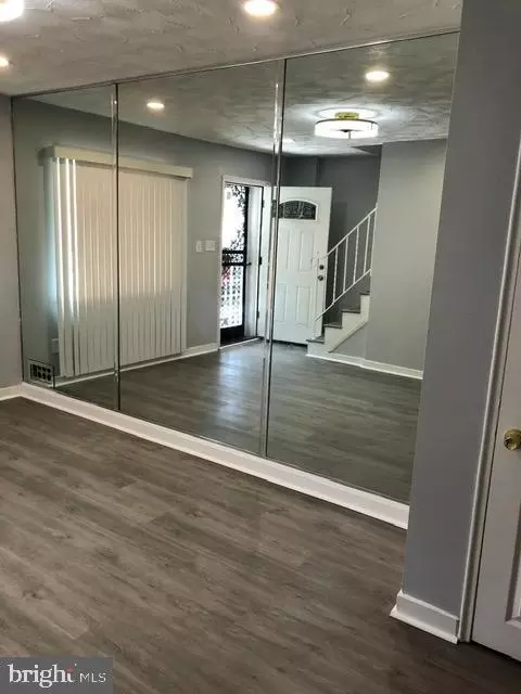 Entry Way - 2802 Windsor Ave, Baltimore, MD 21216 photo 1 of 6