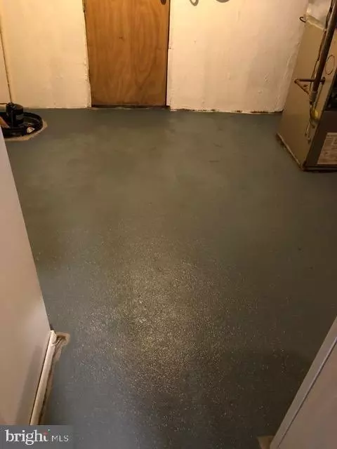 Entry Way - 2802 Windsor Ave, Baltimore, MD 21216 photo 6 of 6