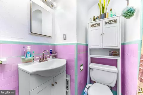 Bath - 912 E 36th St, Baltimore, MD 21218 photo 1 of 5