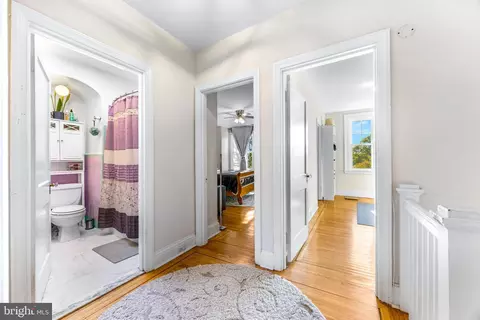 Entry Way - 912 E 36th St, Baltimore, MD 21218 photo 4 of 6
