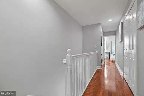 Entry Way - 2204 E Chase St, Baltimore, MD 21213 photo 7 of 9