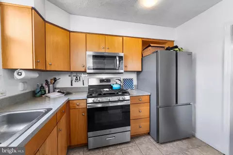 902 E 36th St, Baltimore, MD 21218 photo 12