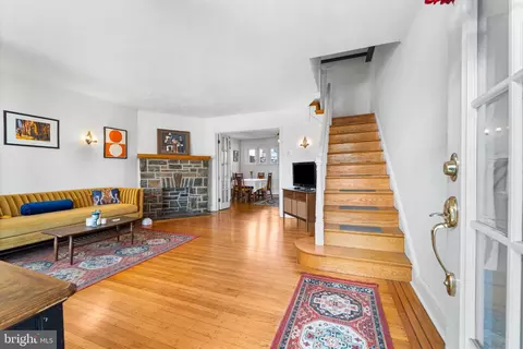902 E 36th St, Baltimore, MD 21218 photo 2