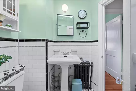 902 E 36th St, Baltimore, MD 21218 photo 22