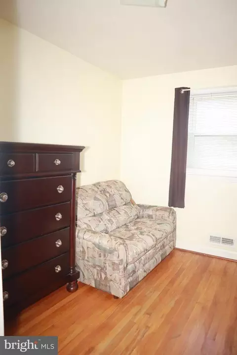 Bedroom - 4628 Parkside Dr, Baltimore, MD 21206 photo 6 of 6