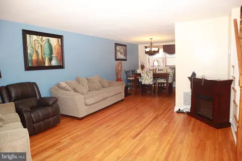 Living - 4628 Parkside Dr, Baltimore, MD 21206 photo 1 of 1