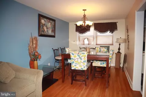 Dining - 4628 Parkside Dr, Baltimore, MD 21206 photo 1 of 1