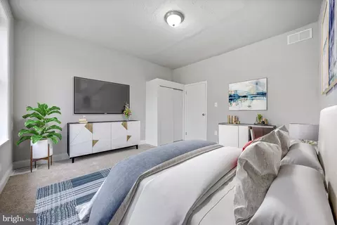 Bedroom - 601 N Decker Ave, Baltimore, MD 21205 photo 2 of 2