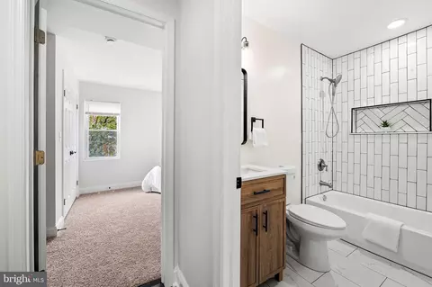 1017 Darley Ave, Baltimore, MD 21218 photo 15