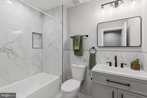 Bath - 2245 E Preston St, Baltimore, MD 21213 photo 2 of 3