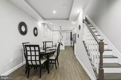 Entry Way - 2245 E Preston St, Baltimore, MD 21213 photo 2 of 4