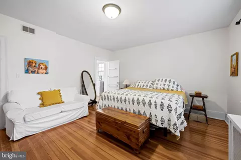 Bedroom - 3932 Cloverhill Rd, Baltimore, MD 21218 photo 3 of 7